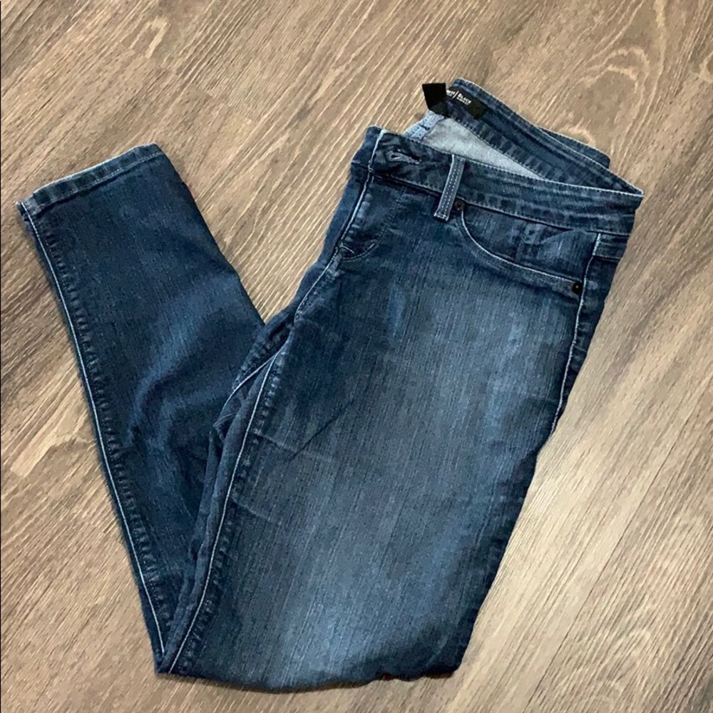 White House black market stretchy skinny jeggings